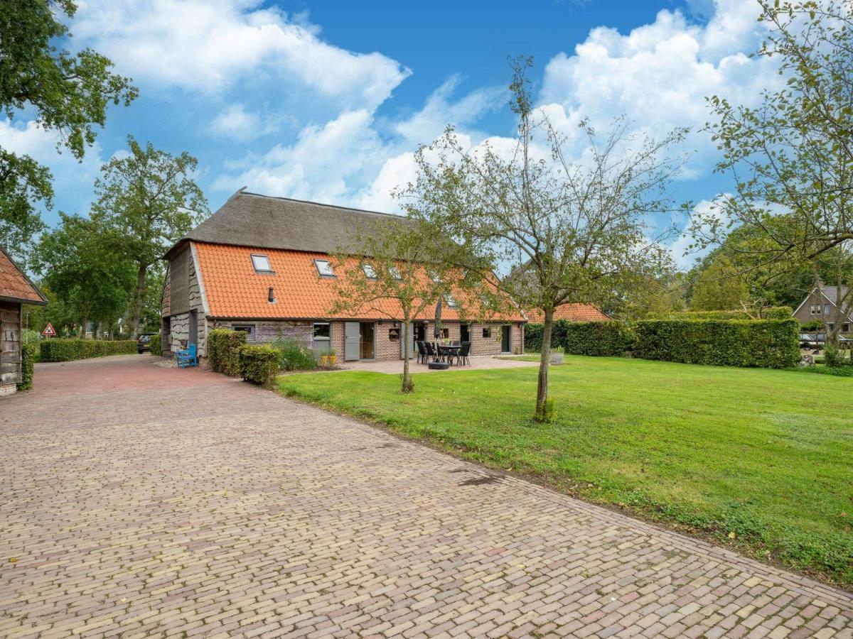 Monumental Holiday Home In Ijhorst Eksteriør billede